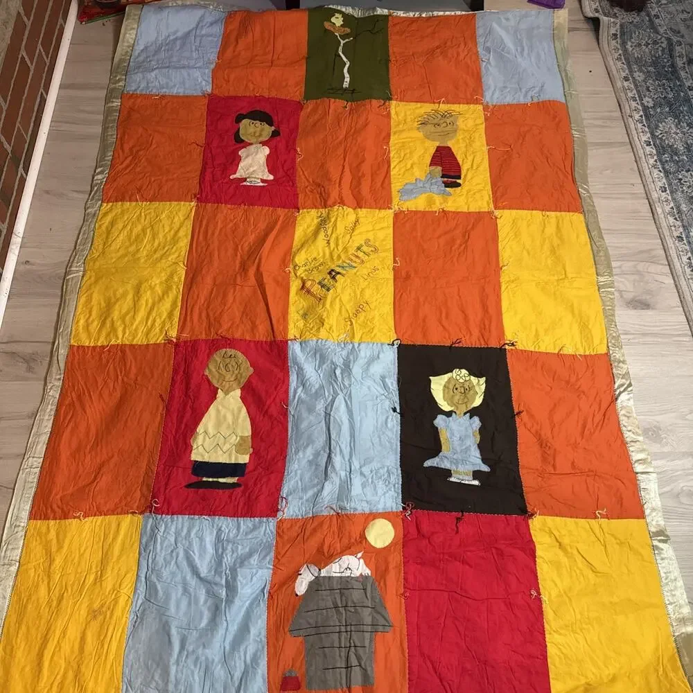 Vtg Peanuts Woodstock Charlie Brown Patch Quilt Blanket Double Sided 56” By 82”